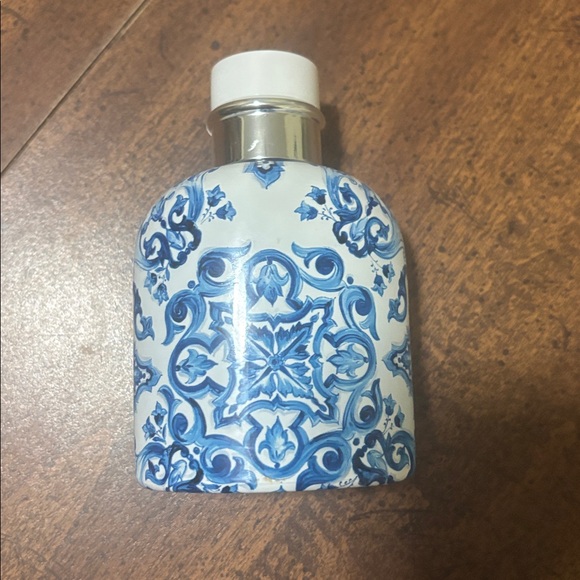 Dolce & Gabbana light blue parfum - Picture 2 of 3